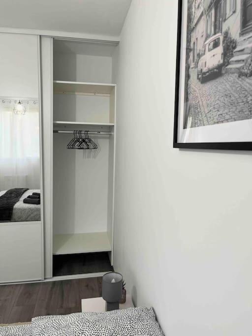 Appartement Renove - Vandoeuvre Les Nancy エクステリア 写真